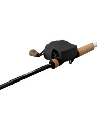 13 Fishing Skull Cap Black Baitcaster Cover