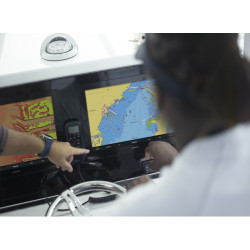 Garmin GPSMAP 8416 - Non-sonar with Worldwide Basemap