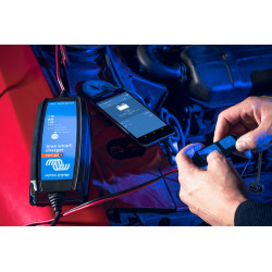 Victron Blue Smart Battery Charger - IP65 - 12V 10A - IEC 7/16 Plug