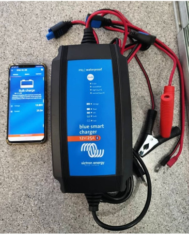 Victron Blue Smart Battery Charger - IP65 - 24V 13A - Smart Charger