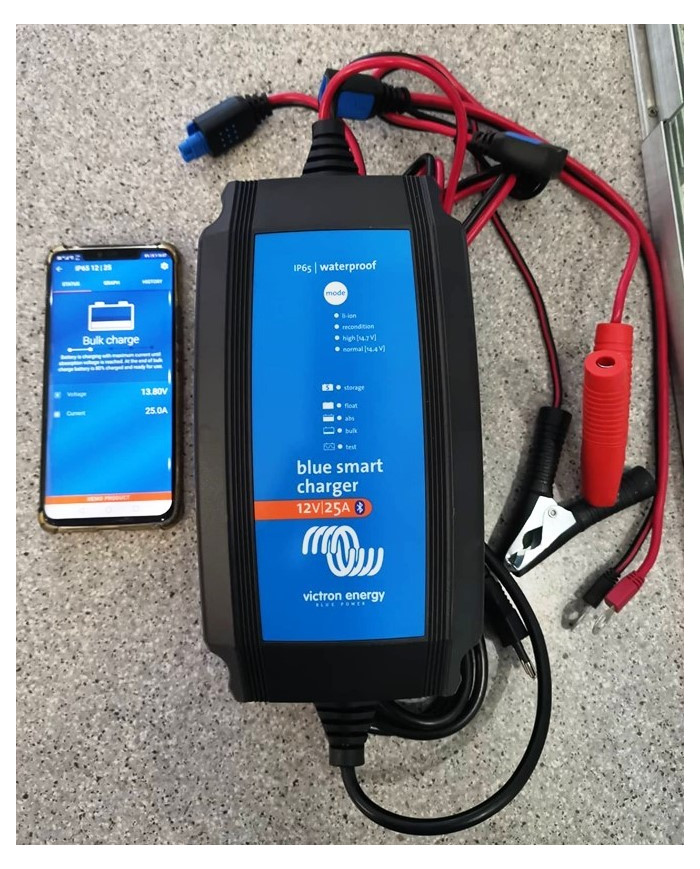 Victron Blue Smart Battery Charger - IP65 - 24V 13A - Smart Charger