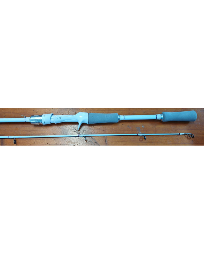 Ultra 5ft 5in Medium 2pc White Casting Rod