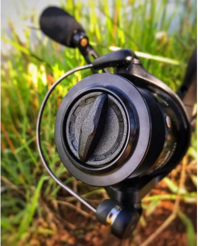 Okuma Invader Carp 5500 Reel/12ft Lowrider Rod Combo Okuma Invader Carp 5500 Reel/12ft Lowrider Rod Combo